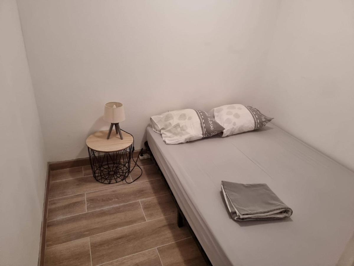 Logis 149 Apartment Gruissan Bagian luar foto