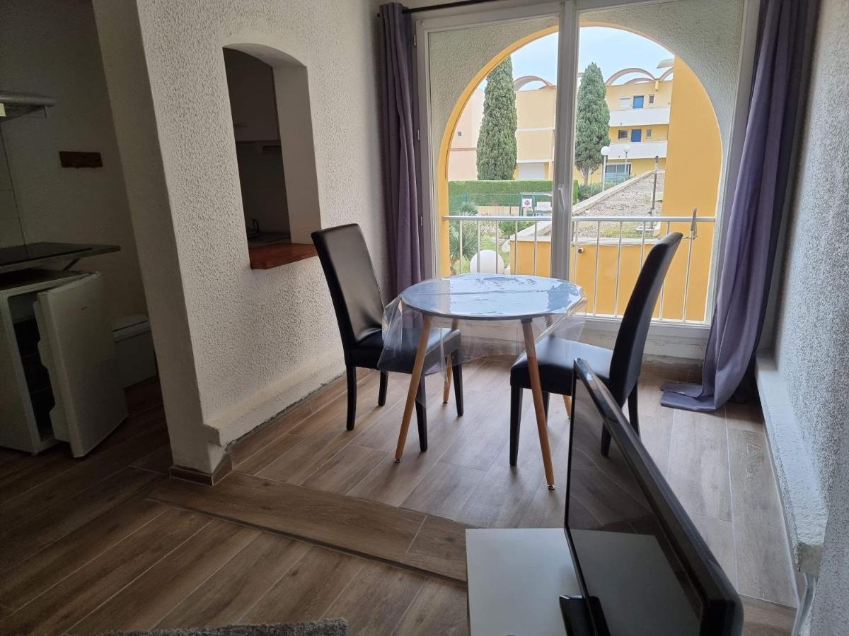 Logis 149 Apartment Gruissan Bagian luar foto